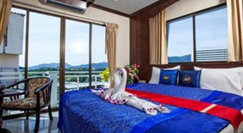โรงแรมทริปเปิ้ล รันด์ เพลส Patong ภายนอก รูปภาพ